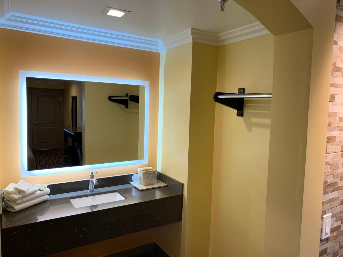 Industry Inn & Suites La Puente Ngoại thất bức ảnh